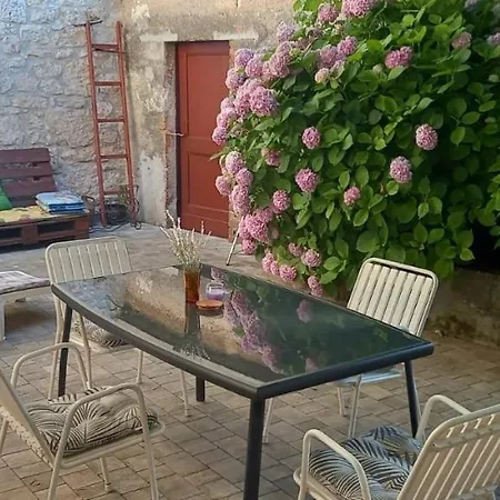 Rustic Jolly